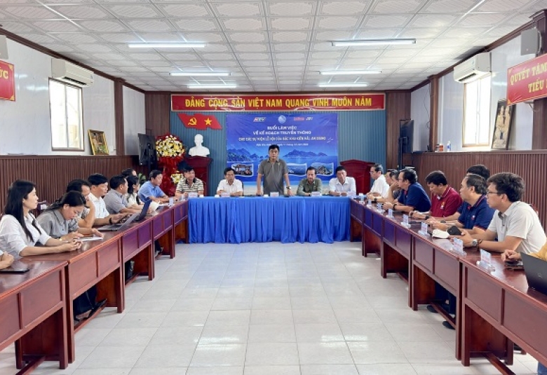 Quang cảnh: Buổi làm việc về kế hoạch truyền thông tại đặc khu Kiên Hải