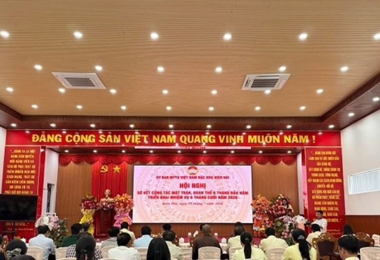 Quang cảnh: Hội nghị sơ kết công tác mặt trận và các tổ chức chính trị - xã hội 6 tháng đầu năm và triển khai nhiệm vụ 6 tháng cuối năm 2026