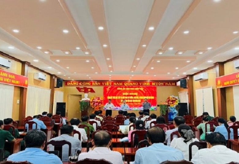 Quang cảnh: Chương trình văn nghệ Hội nghị Tổng kết việc học tập và làm theo tư tưởng, đạo đức, phong cách Hồ Chí Minh, tấm gương của Bác Tôn năm 2025.