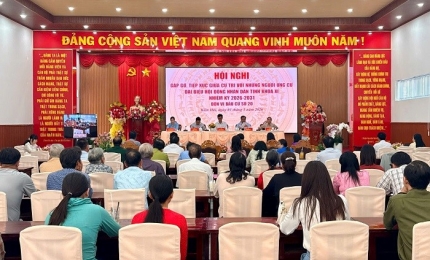 Quang cảnh: Hội nghị gặp gỡ, tiếp xúc cử tri với những người ứng cử Đại biểu HĐND tỉnh khó XI nhiệm kỳ 2026 - 2031, đơn vị bầu cử số 20
