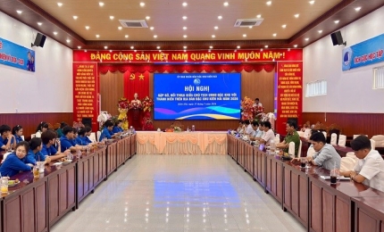 Quang cảnh: Hội nghị Chủ tịch UBND đặc khu gặp gỡ đối thoại với thanh niên năm 2026