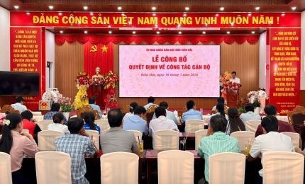 Quang cảnh: Công bố Quyết định về công tác cán bộ năm 2026