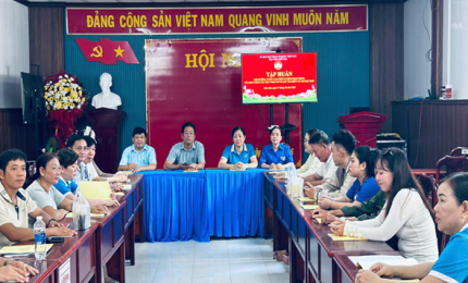 Quang cảnh: Buổi khai giảng lớp tập huấn