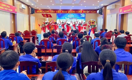 Quang cảnh: Buổi họp mặt kỷ niệm 70 năm ngày truyền thống Hội Liên hiệp Thanh niên Việt Nam (15/10/1956-15/5/2026) và tuyên dương thanh niên tiêu biểu năm 2026