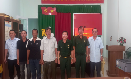 Quang cảnh: Ra mắt thành viên Mô hình “Hội viên và gia đình hội viên Cựu chiến binh không vi phạm 06 phải, 08 không trong khai thác IUU”